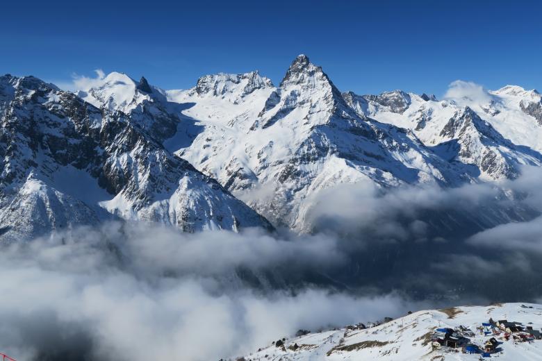 Free stock image of Giant Mountains created by Unsplash