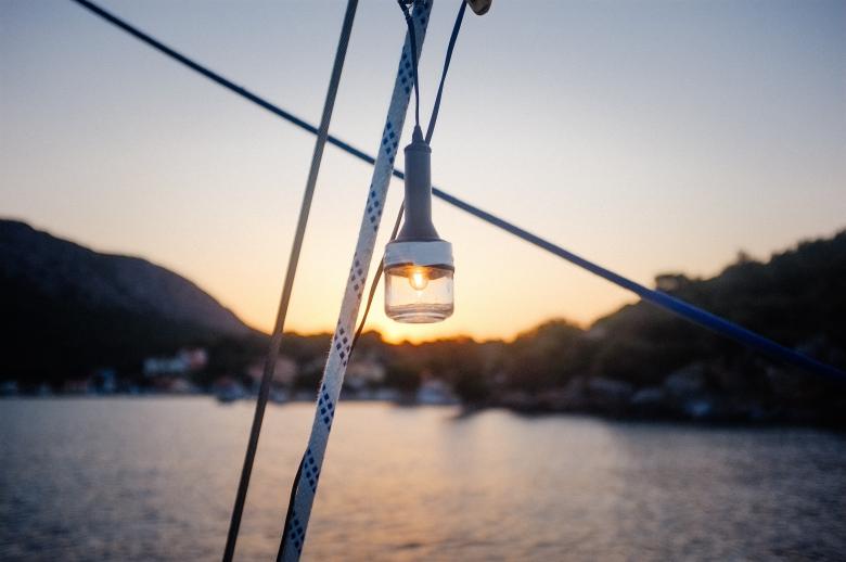 Free stock image of Lamp created by Unsplash
