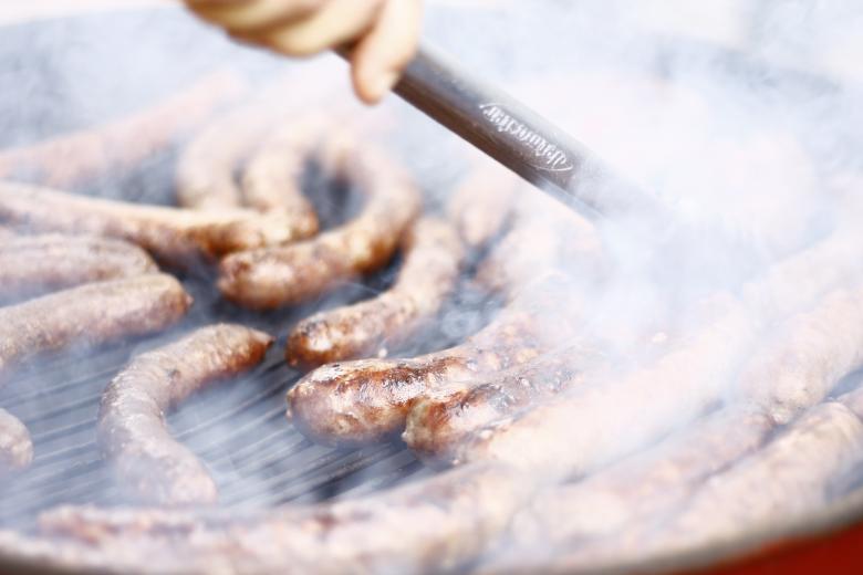 Free stock image of Hot Dogs on the grill created by StockSnap