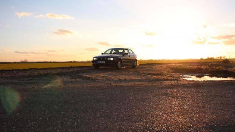 Free stock image of BMW created by Pixabay