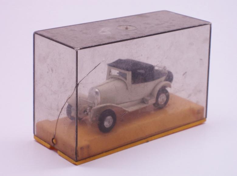 Free stock image of Vintage Toy Car created by MAKAKIKUS
