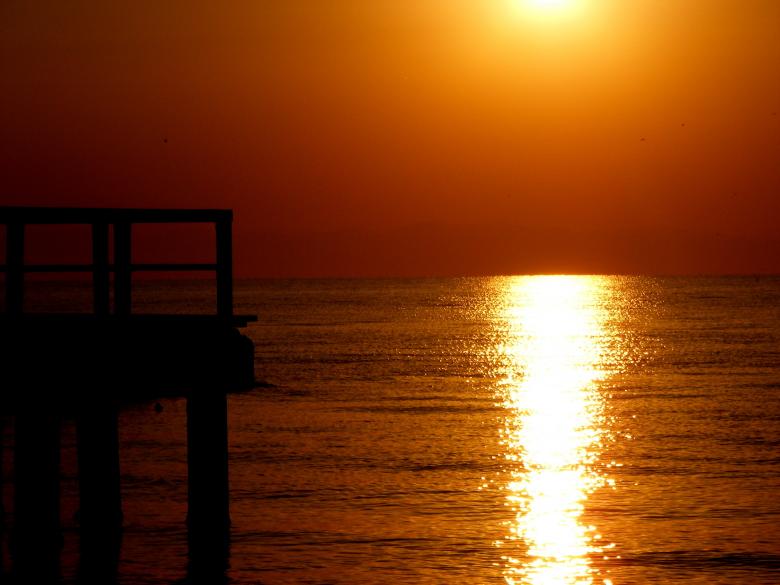 Free stock image of Glare created by Pixabay