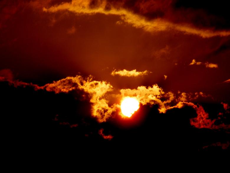 Free stock image of Clouds covering the Sun created by Pixabay