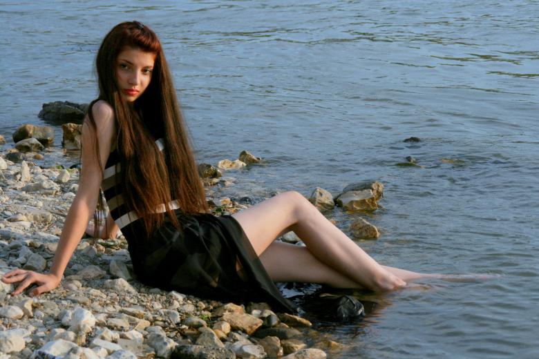 Free stock image of Girl on the Shore created by Pixabay