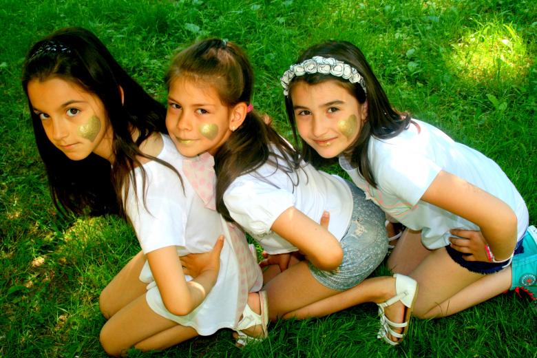 Free stock image of Girls created by Pixabay