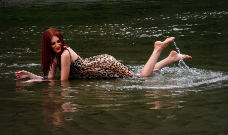 Free stock image of Girl In Water created by Pixabay