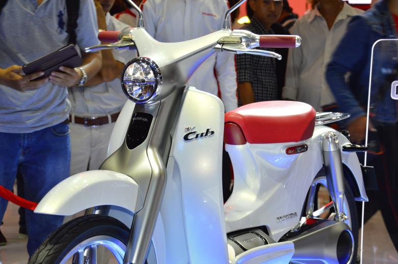 Free stock image of Honda Motor Bike created by Vo Minh Quan