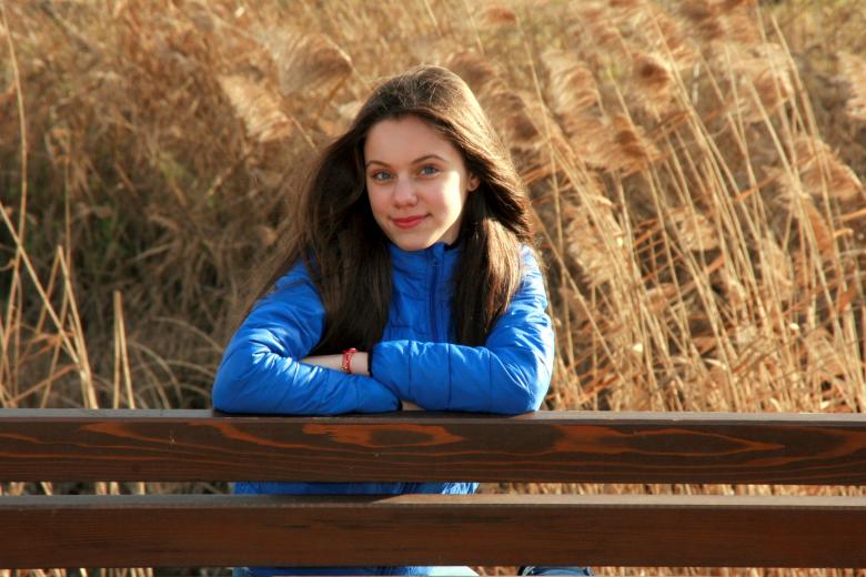 Free stock image of Girl in the Field created by Pixabay
