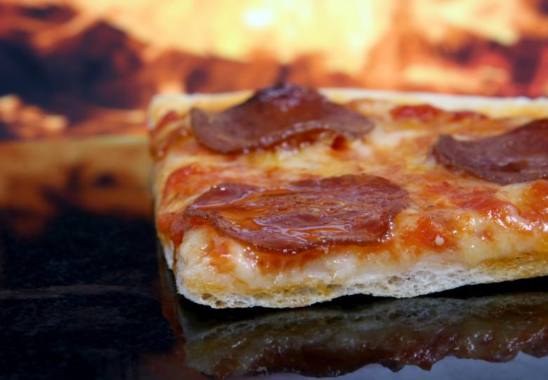 Free stock image of Fresh Pizza created by Pixabay
