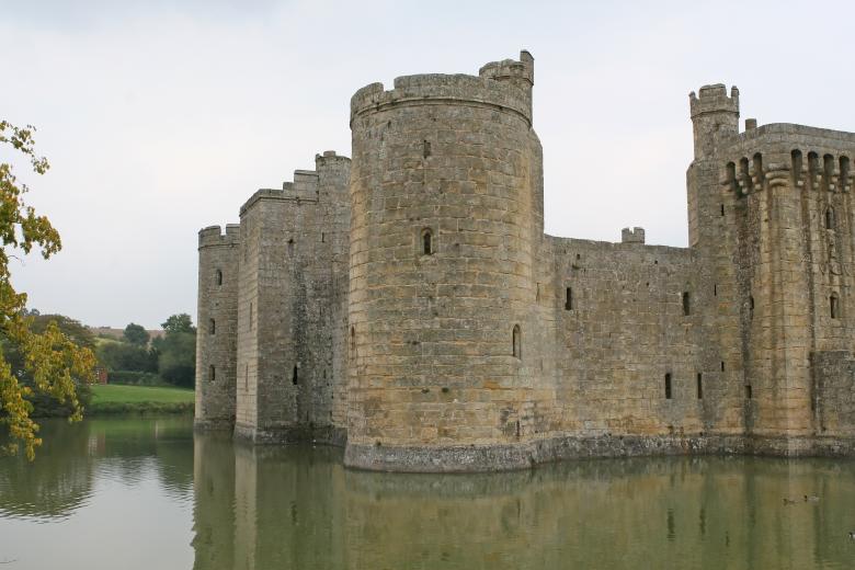 Free stock image of Castle Surrounded by Water created by Pixabay