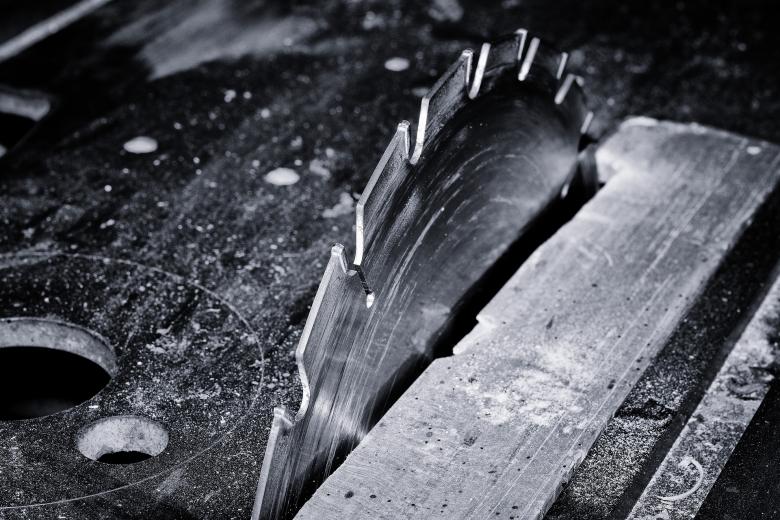 Free stock image of Saw created by Pixabay