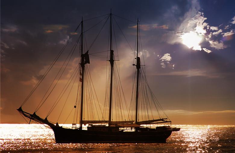 Free stock image of Ship in the Sea created by Pixabay