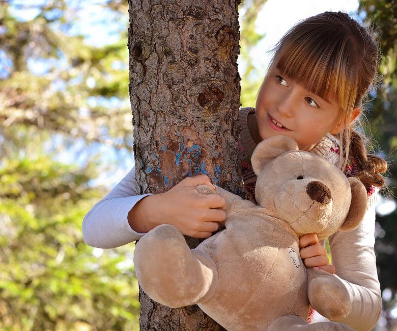 Free stock image of Behind the Tree created by Pixabay