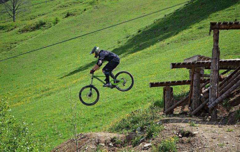 Free stock image of Cyclist created by Pixabay