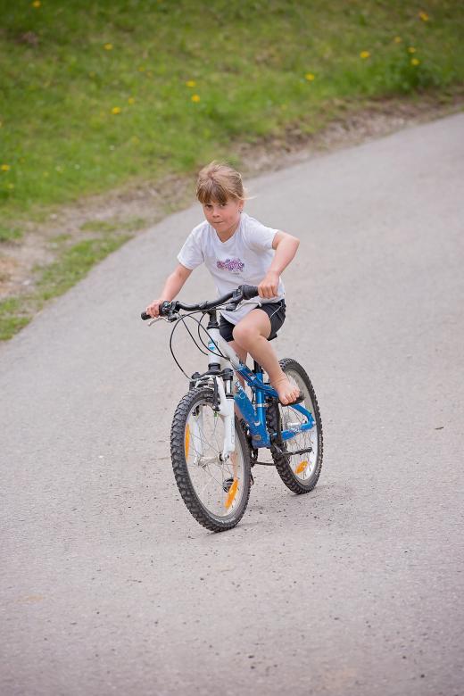 Free stock image of Cyclist created by Pixabay
