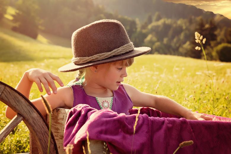 Free stock image of Little Girl created by Pixabay