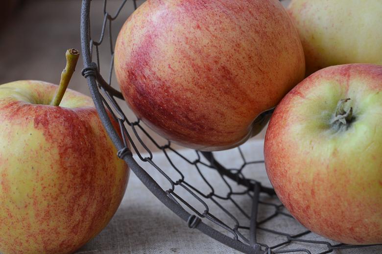 Free stock image of Apples created by Pixabay