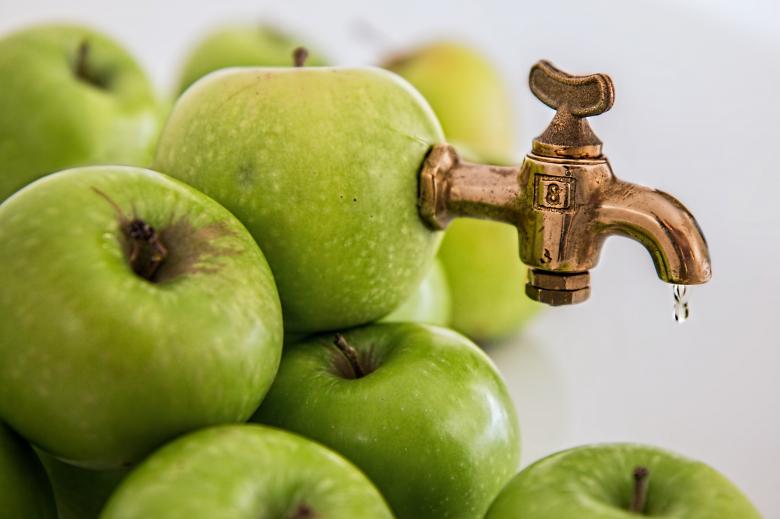 Free stock image of Apple Juice created by Pixabay
