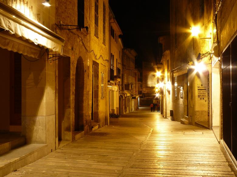 Free stock image of Street created by Pixabay