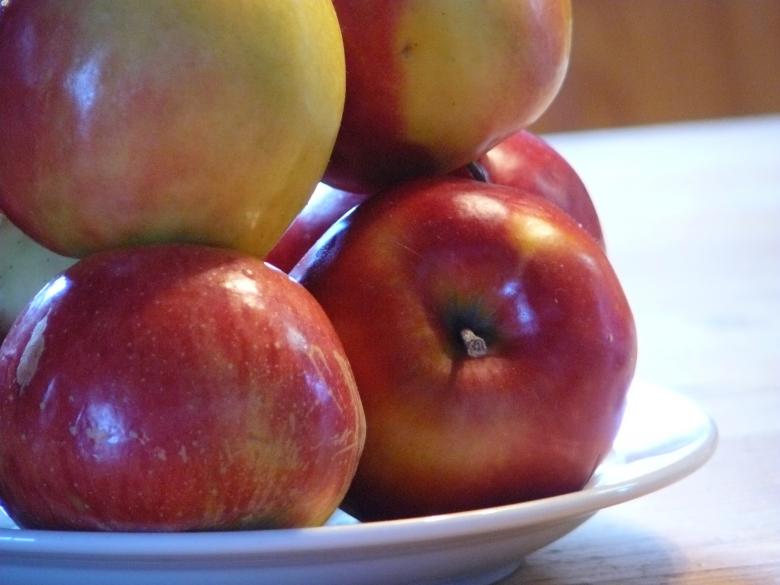 Free stock image of Apples created by Pixabay
