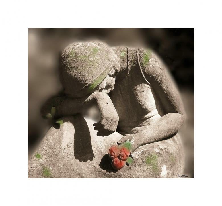Free stock image of Sad Woman Sculpture created by Pixabay
