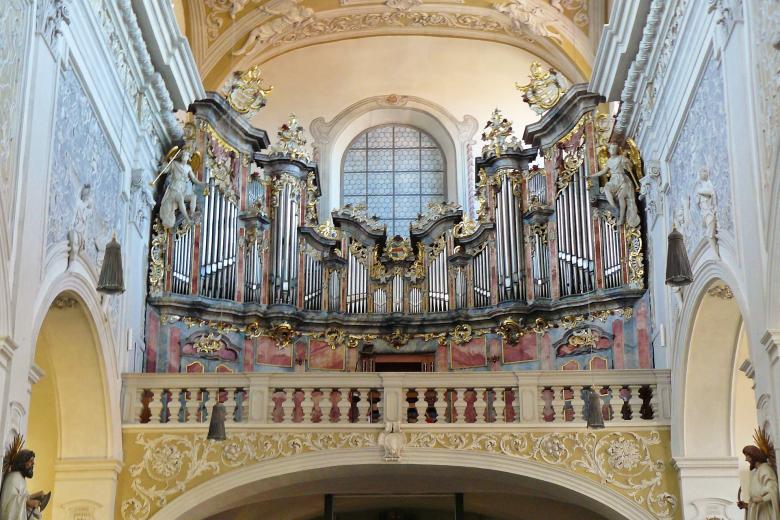 Free stock image of Church Organ created by Pixabay