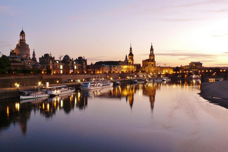 Free stock image of Dresden Eve created by Pixabay