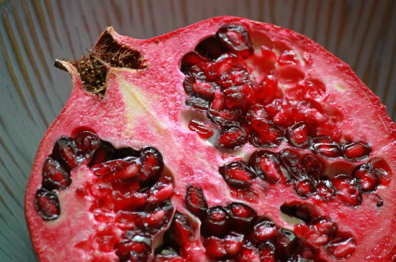 Free stock image of Red Pomegranate created by Pixabay
