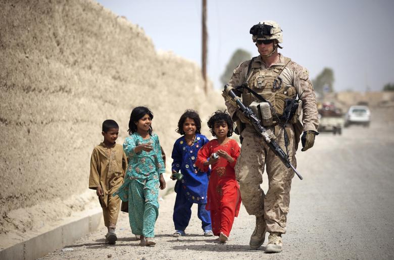 Free stock image of Soldier with the Kids created by Pixabay