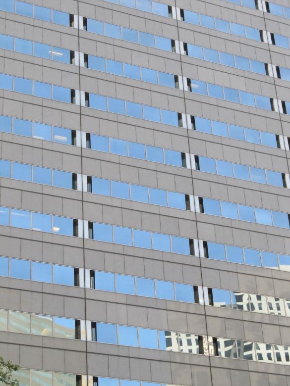 Free stock image of Giant Building created by Pixabay