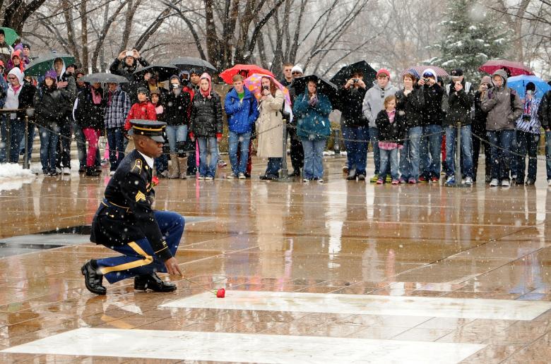 Free stock image of Unknown Soldier Tomb created by Pixabay
