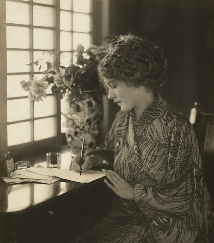 Free stock image of Mary Pickford created by Pixabay