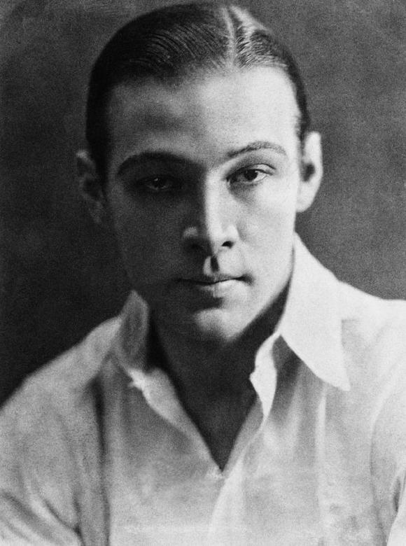 Free stock image of Rudolph Valentino created by Pixabay