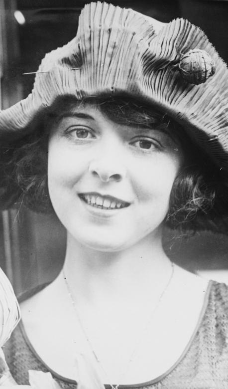Free stock image of Colleen Moore created by Pixabay