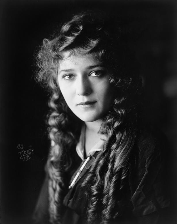 Free stock image of Mary Pickford created by Pixabay