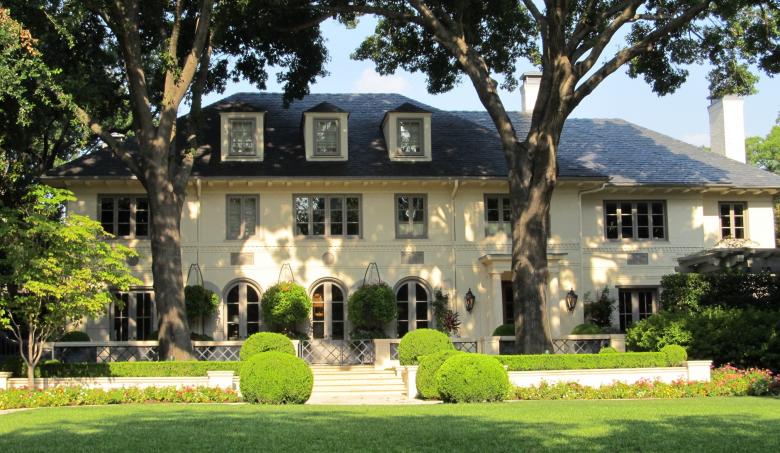 Free stock image of Big Mansion created by Pixabay