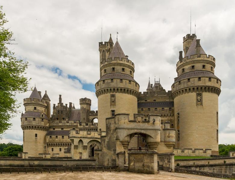 Free stock image of Pierrefonds Castle created by Pixabay