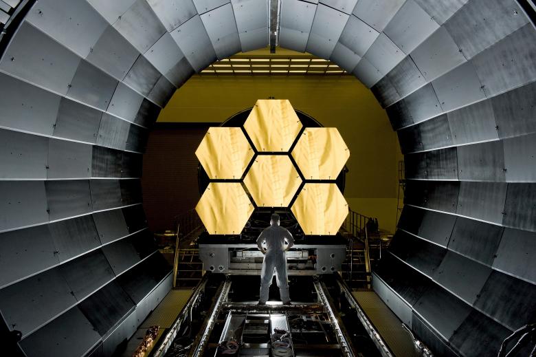 Free stock image of Space Telescope created by Pixabay