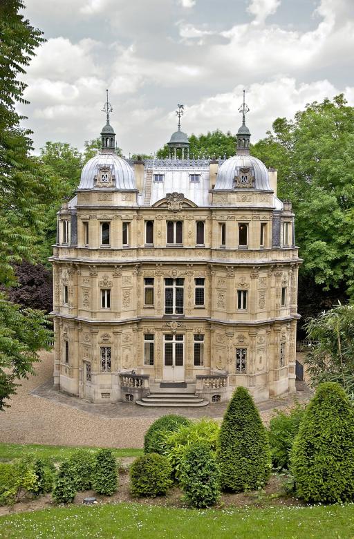 Free stock image of Country House created by Pixabay