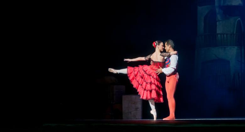 Free stock image of Couple Dancing created by Pixabay
