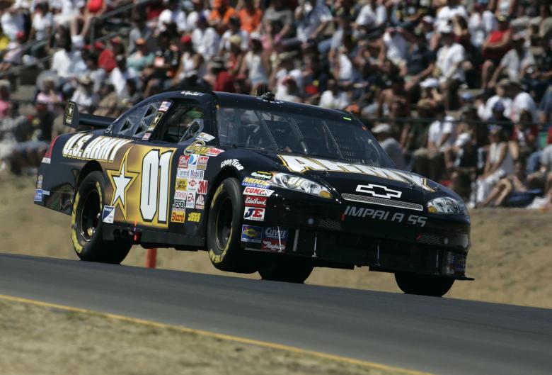 Free stock image of Nascar Racing created by Pixabay
