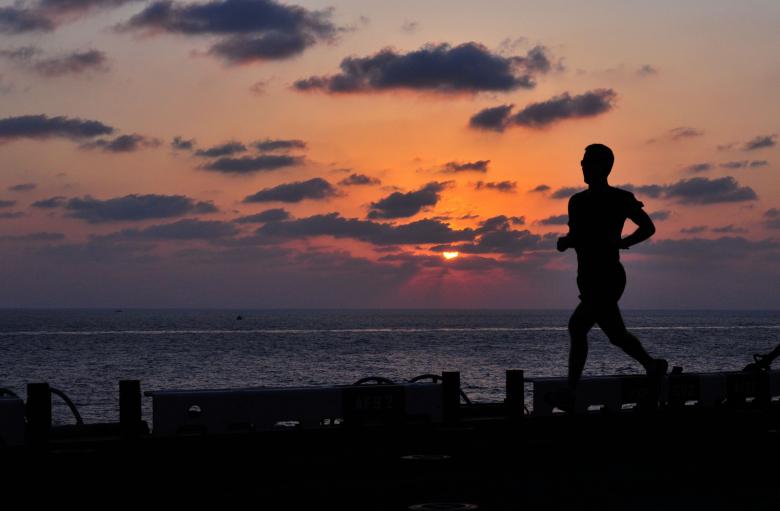 Free stock image of Runner on the Beach created by Pixabay