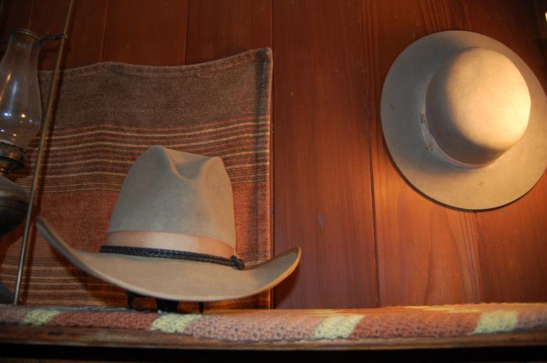 Free stock image of Cowboy Hats created by Pixabay