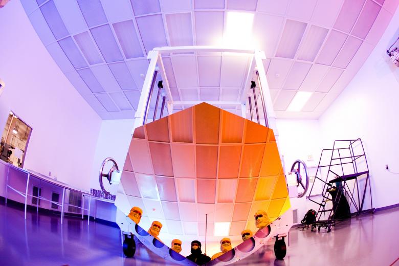 Free stock image of Space Mirror Telescope created by Pixabay