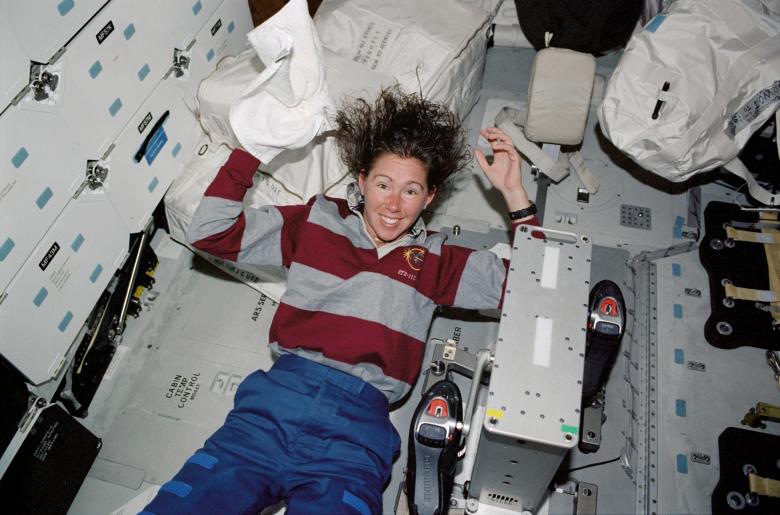 Free stock image of Astronaut Washing Hair created by Pixabay