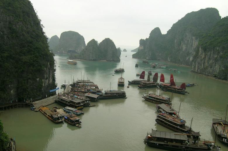 Free stock image of Halong Bay created by Pixabay