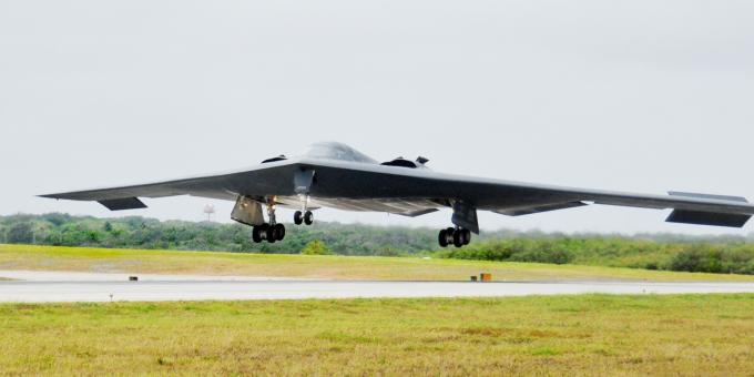 Stealth Bomber Landing - Free Stock Photo