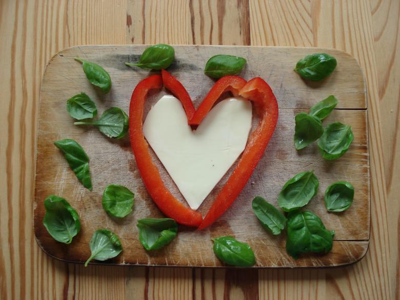 Free stock image of Making Salad created by Pixabay