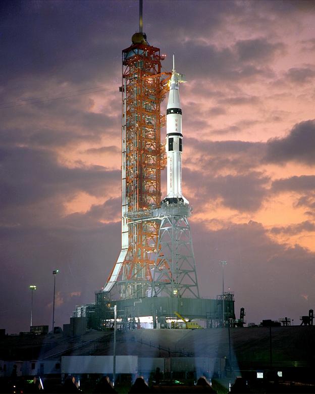 Free stock image of Saturn 1b Rocket created by Pixabay