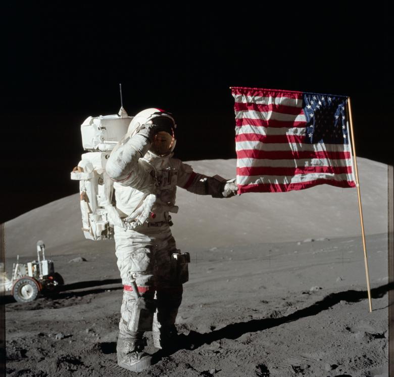 Free stock image of Astronaut on the Moon created by Pixabay